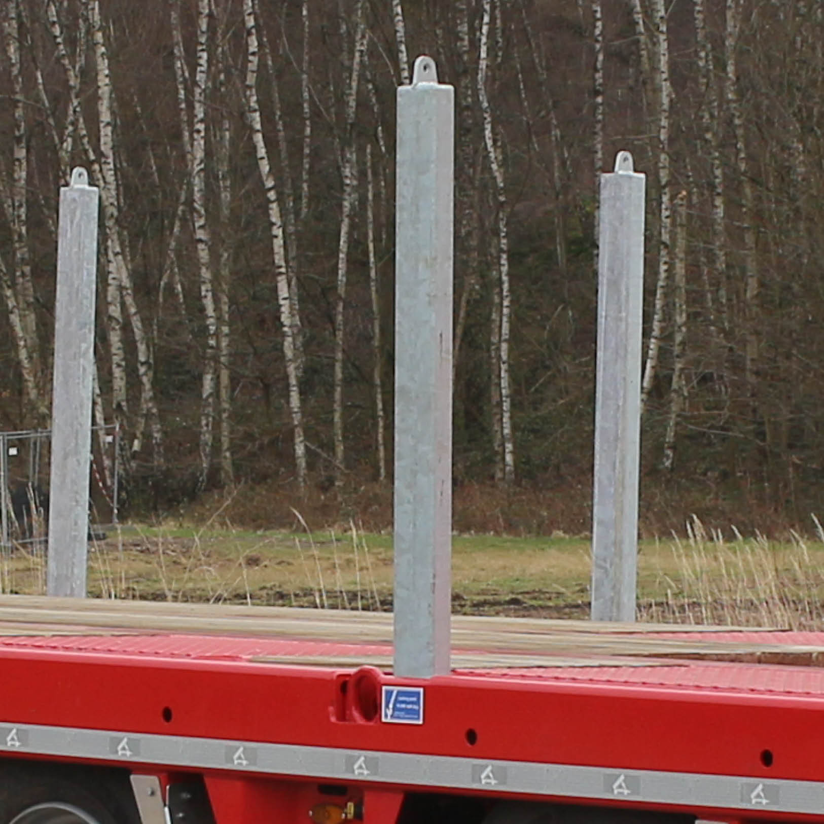 SAPV – Plateauauflieger - teleskopierbar | Fahrzeugbau Langendorf